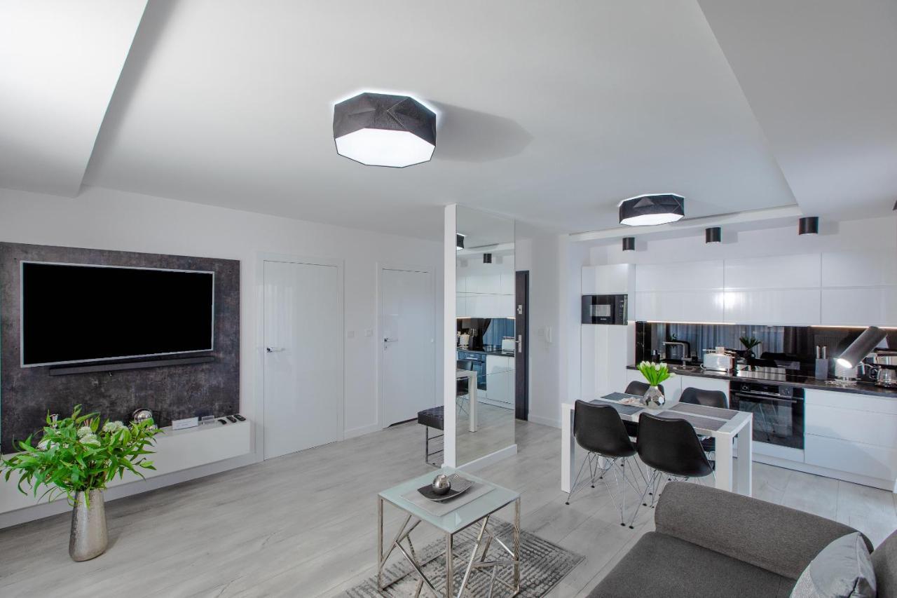 Apartament Linia Komfortu Gardenia Dziwnow Z Widokiem Na Morze Epapartamenty Ngoại thất bức ảnh