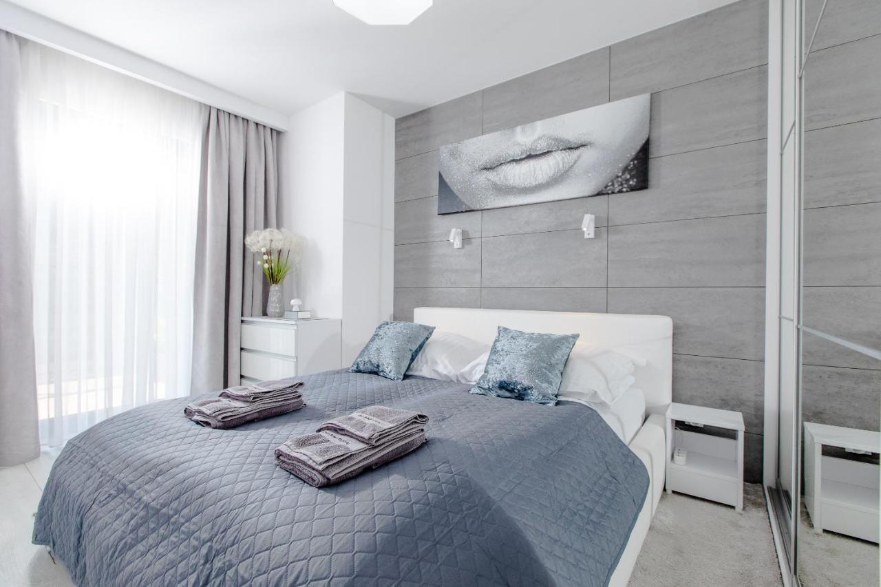 Apartament Linia Komfortu Gardenia Dziwnow Z Widokiem Na Morze Epapartamenty Ngoại thất bức ảnh