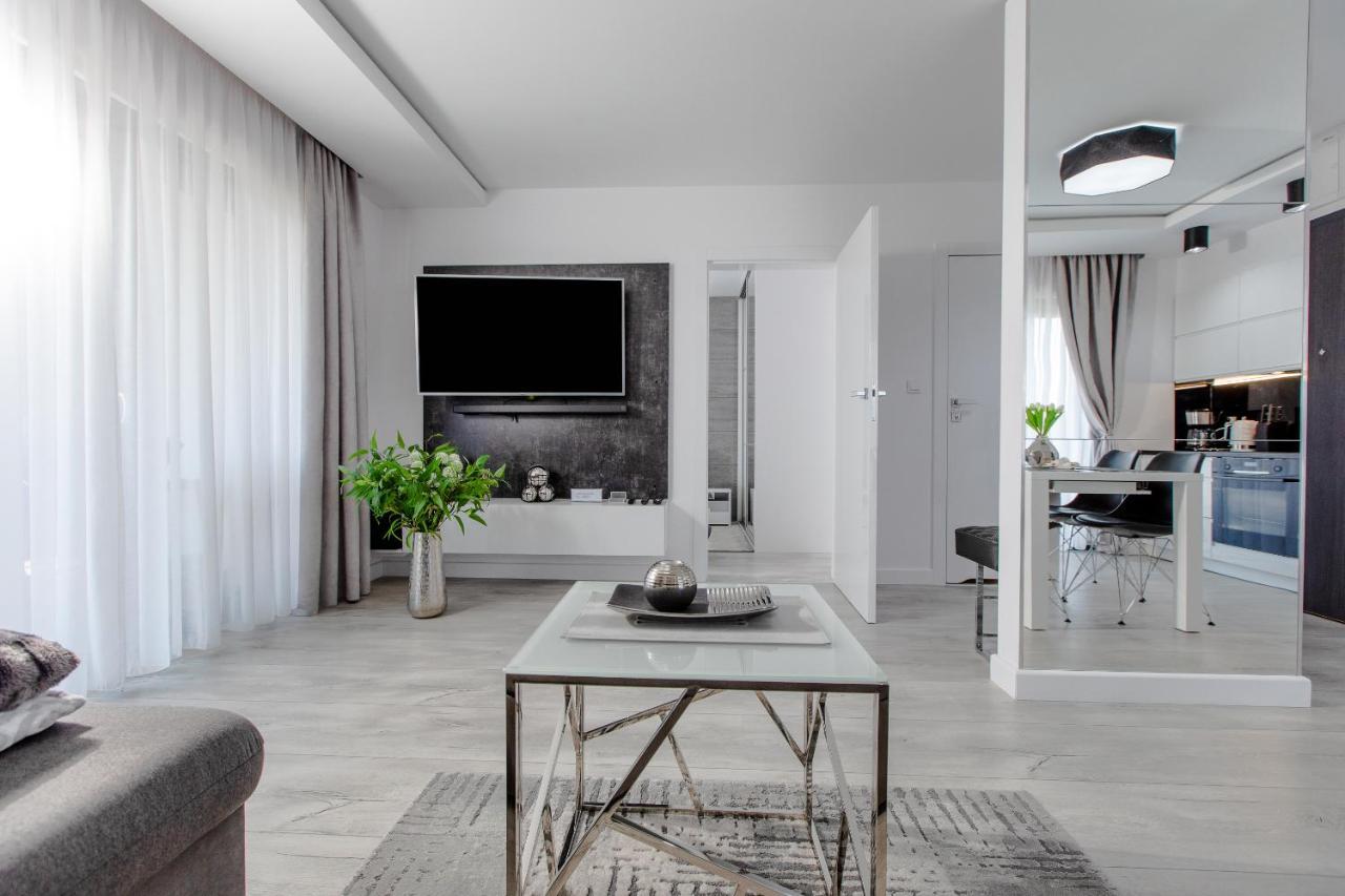 Apartament Linia Komfortu Gardenia Dziwnow Z Widokiem Na Morze Epapartamenty Ngoại thất bức ảnh
