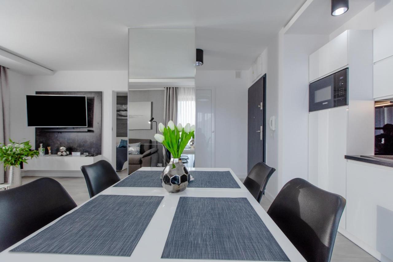 Apartament Linia Komfortu Gardenia Dziwnow Z Widokiem Na Morze Epapartamenty Ngoại thất bức ảnh