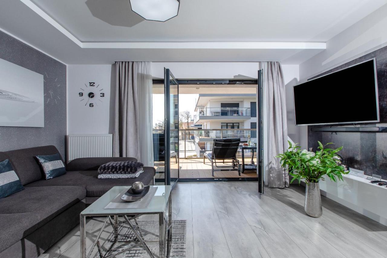 Apartament Linia Komfortu Gardenia Dziwnow Z Widokiem Na Morze Epapartamenty Ngoại thất bức ảnh
