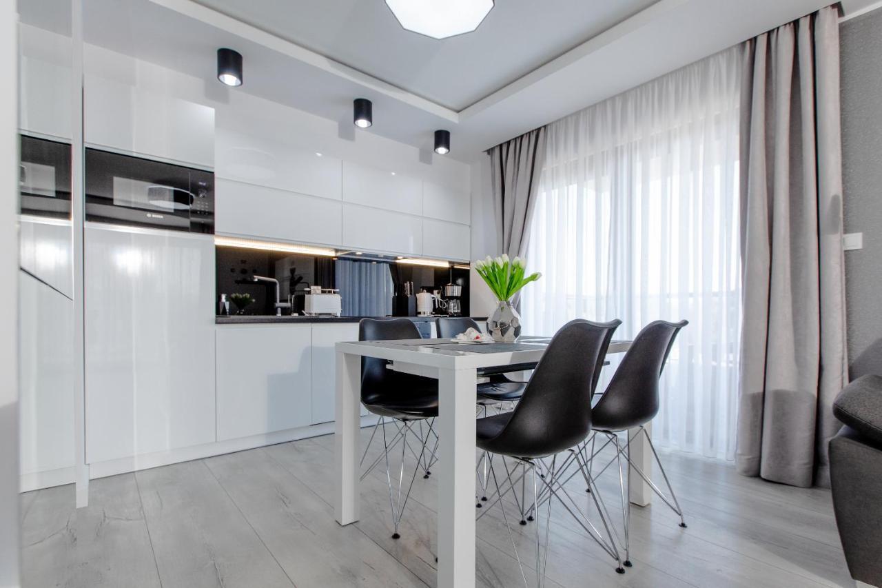 Apartament Linia Komfortu Gardenia Dziwnow Z Widokiem Na Morze Epapartamenty Ngoại thất bức ảnh