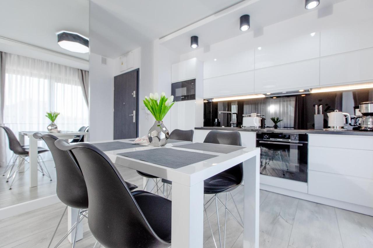 Apartament Linia Komfortu Gardenia Dziwnow Z Widokiem Na Morze Epapartamenty Ngoại thất bức ảnh