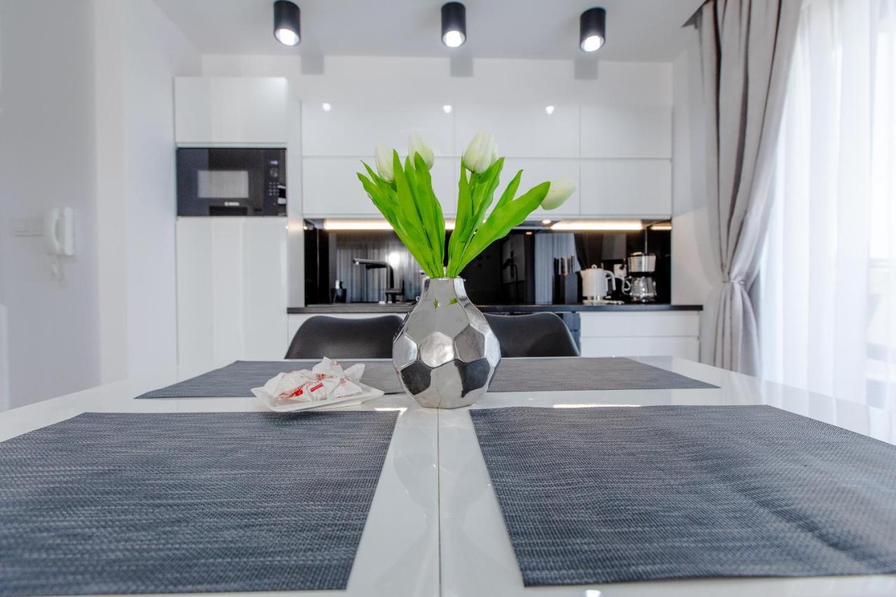 Apartament Linia Komfortu Gardenia Dziwnow Z Widokiem Na Morze Epapartamenty Ngoại thất bức ảnh