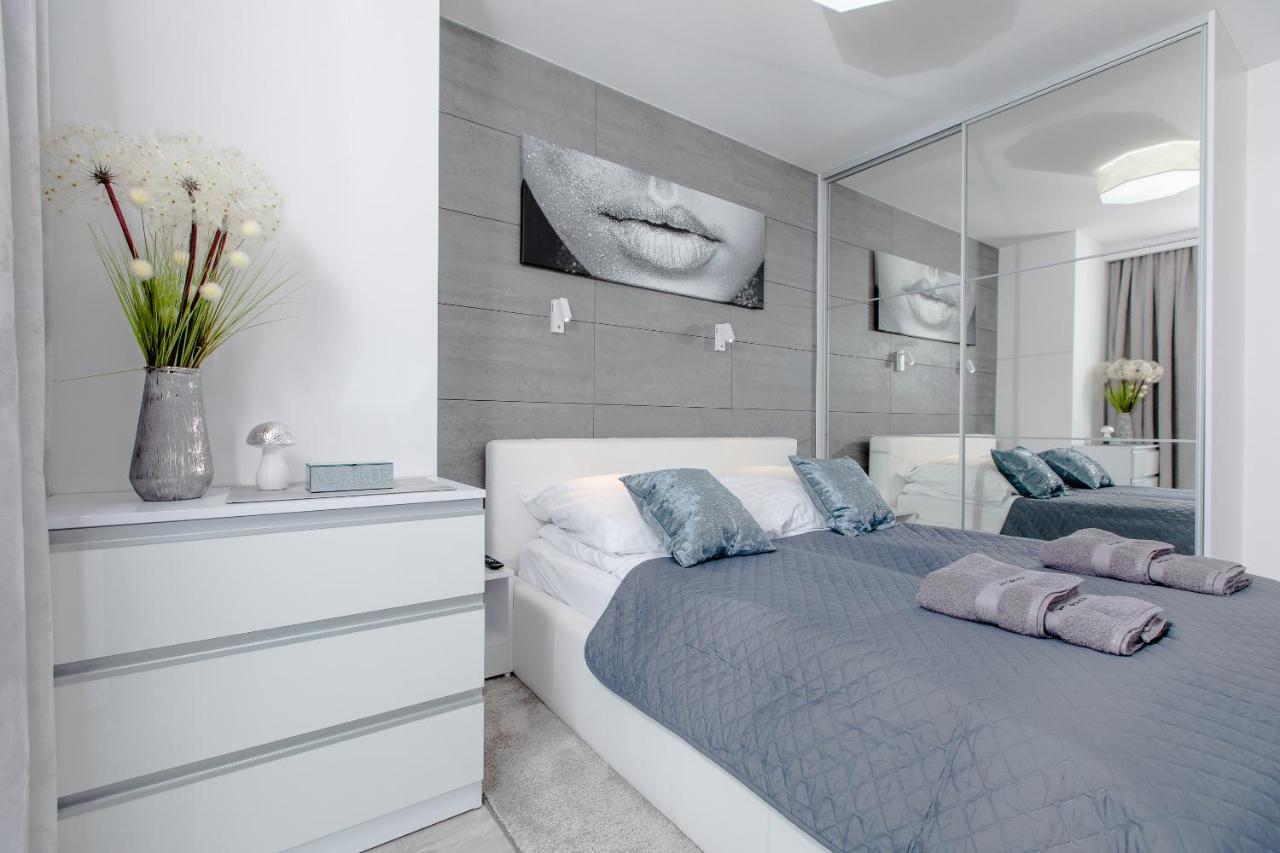 Apartament Linia Komfortu Gardenia Dziwnow Z Widokiem Na Morze Epapartamenty Ngoại thất bức ảnh