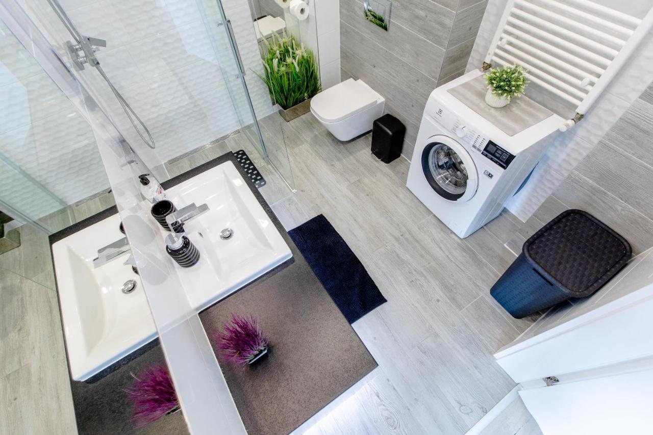 Apartament Linia Komfortu Gardenia Dziwnow Z Widokiem Na Morze Epapartamenty Ngoại thất bức ảnh